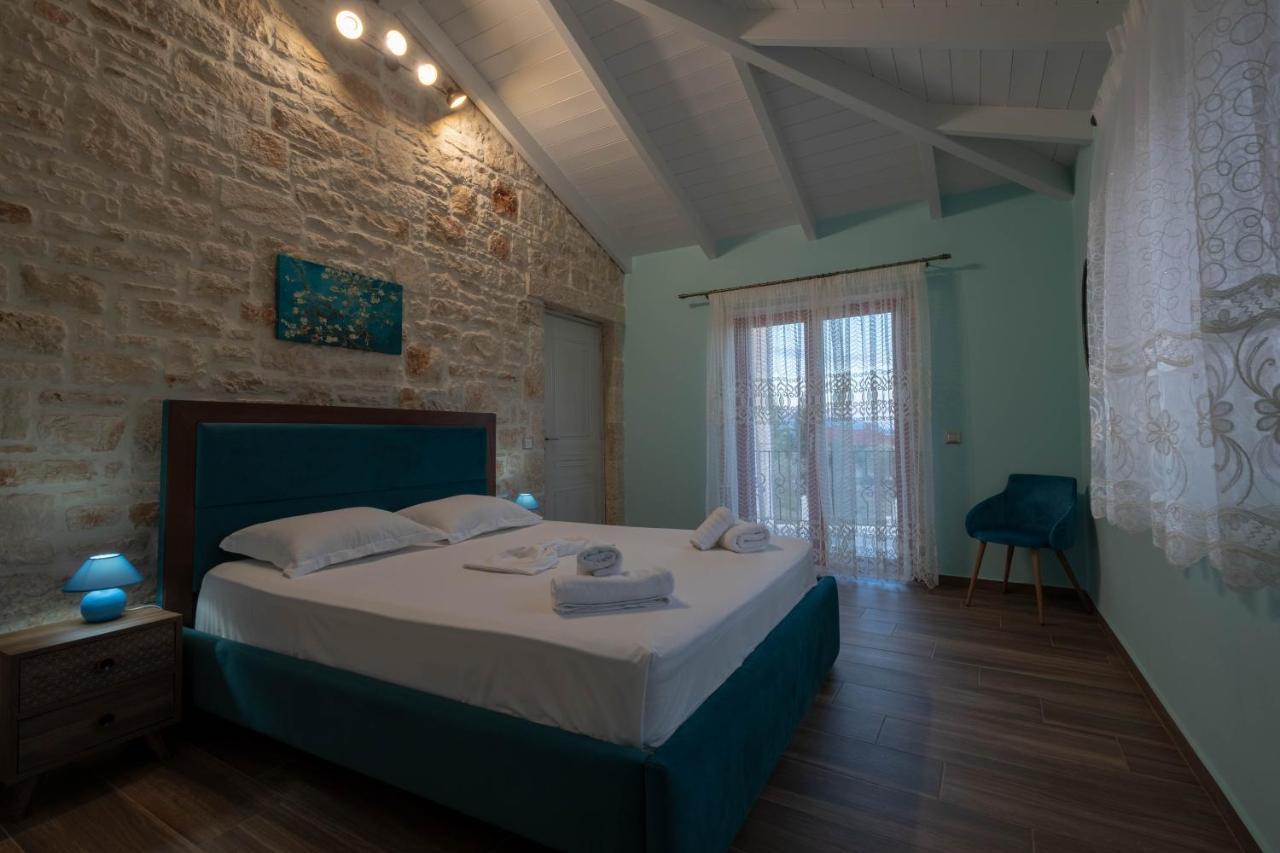 Agro Art Boutique & Luxury Villas - Two Art Villas With Pools, Unique Decors, And A Treehouse Option By Villa Mana Gers Vanato Exterior photo
