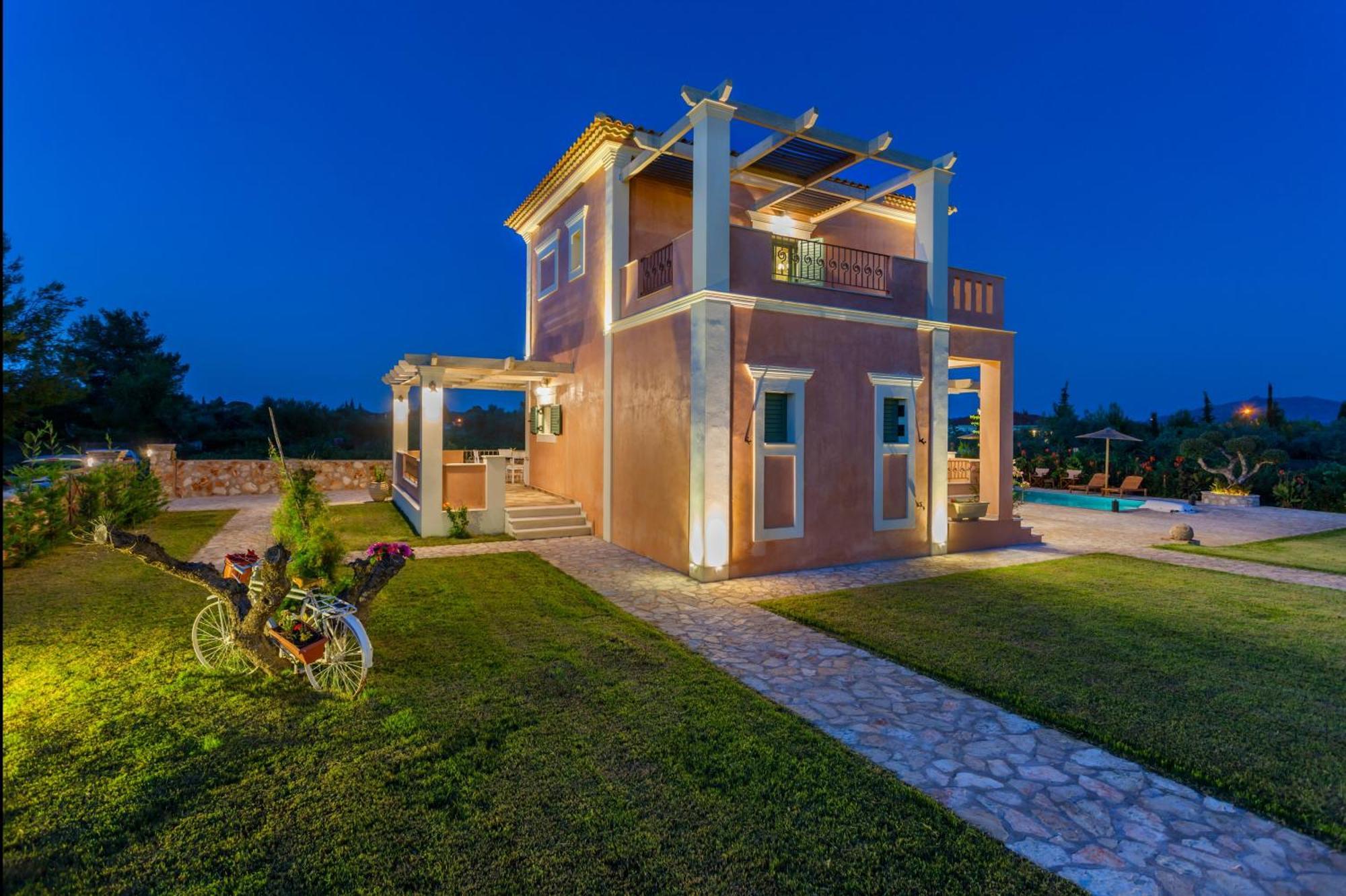 Agro Art Boutique & Luxury Villas - Two Art Villas With Pools, Unique Decors, And A Treehouse Option By Villa Mana Gers Vanato Exterior photo